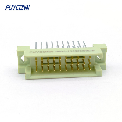 Se trata de un sistema de circuito impreso de 30 pines masculino DIN 41612 conector de 13 mm conector Eurocard